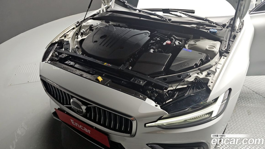 Volvo S60 B5 Ultimate Bright, 2024