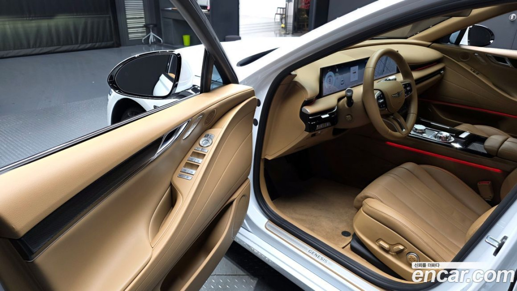 Genesis G80 Gasoline 2.5 Turbo AWD, 2025