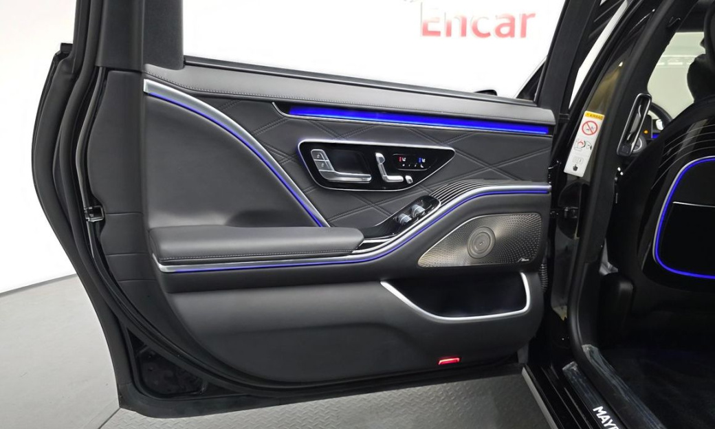 Mercedes-Benz S-Class Maybach S580 4MATIC, 2023