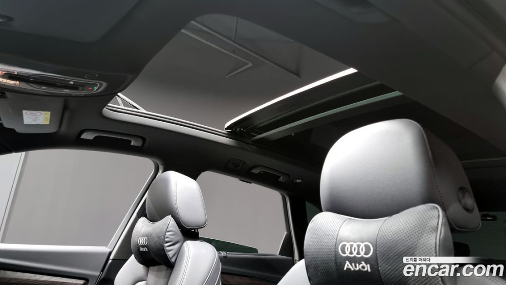 Audi Q5 45 TFSI Quattro Premium, 2023