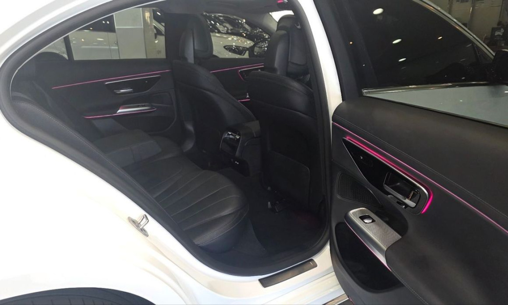 Mercedes-Benz E-Class E220d 4MATIC Exclusive, 2024