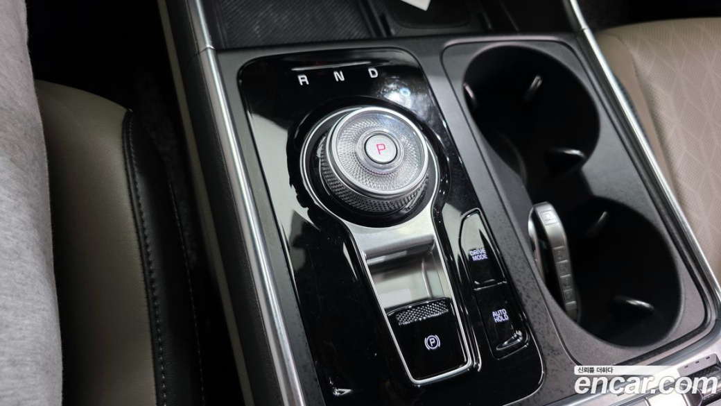 Kia Carnival 9-Seater Noblesse, 2025