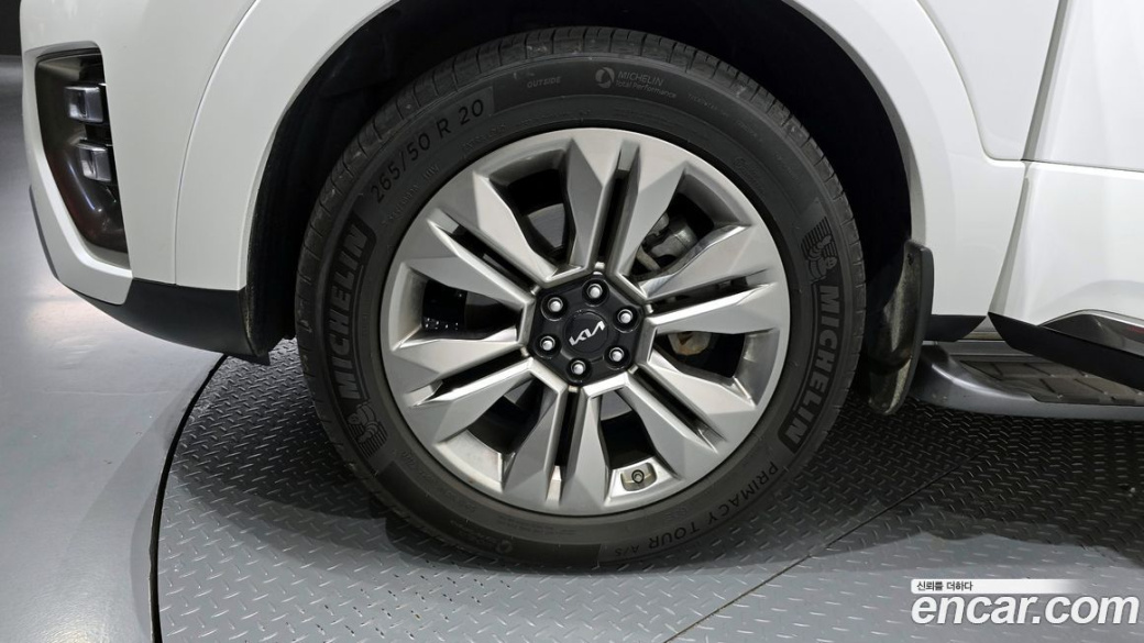 Kia Mohave Diesel 3.0 4WD 7-Seater, 2022