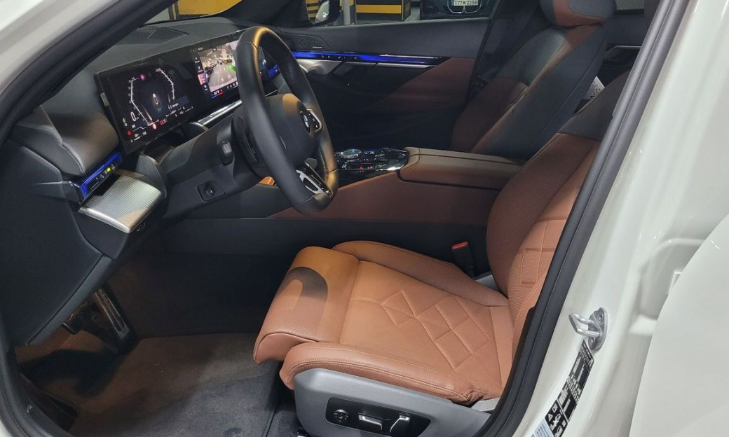 BMW 5-Series 530i xDrive M Sport, 2025