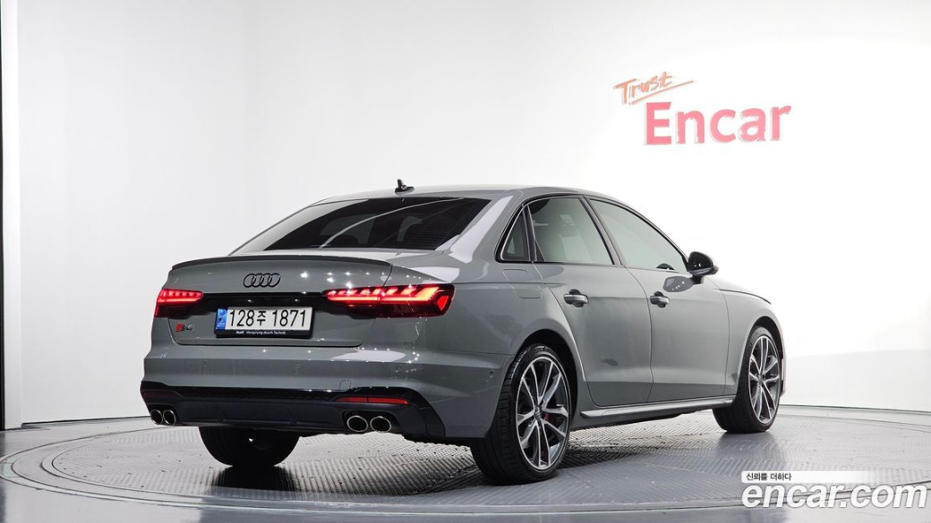 Audi S4 3.0 TFSI Quattro, 2021