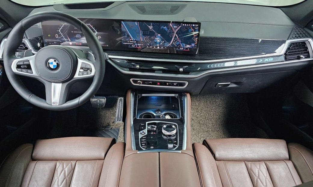 BMW X6 xDrive40i M Sport, 2024