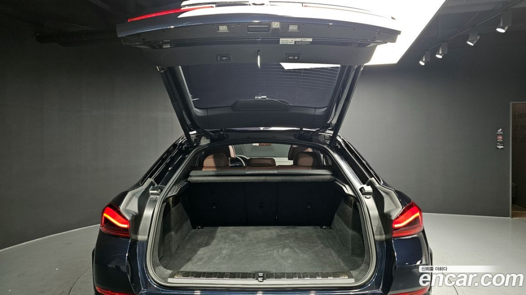 BMW X6 xDrive30d M Sport, 2022
