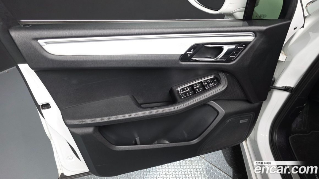 Porsche Macan 2.9 S, 2022