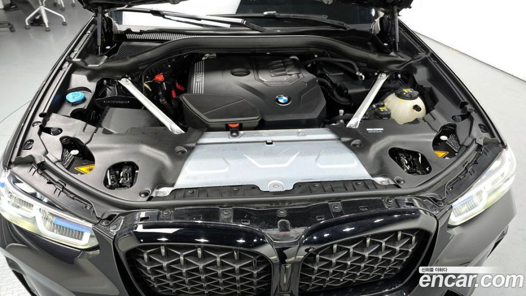 BMW X4 xDrive20i M Sports Pro, 2023