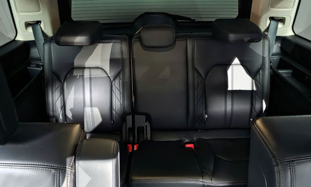 Ford Expedition Platinum 4WD, 2021