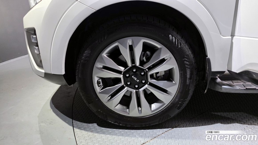Kia Mohave Diesel 3.0 4WD 7-Seater, 2023