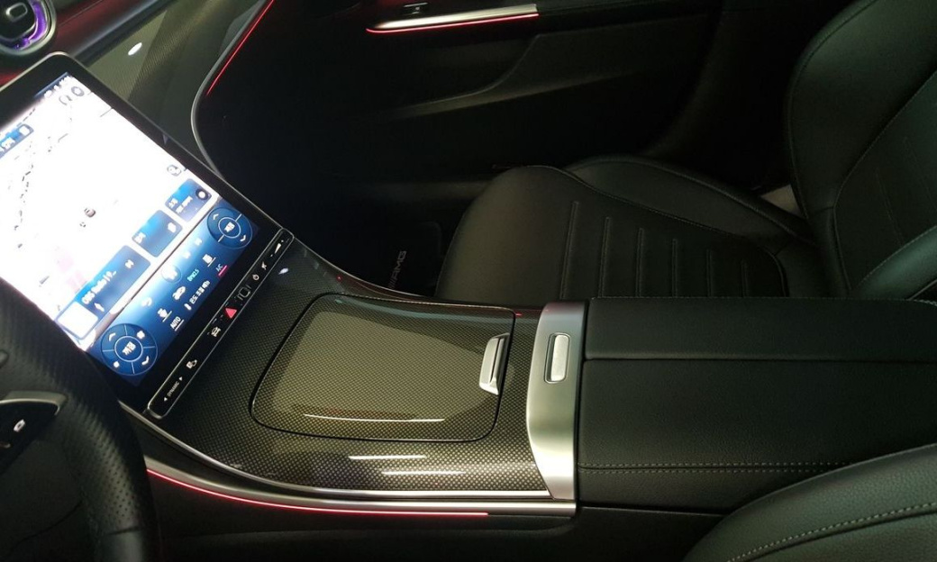 Mercedes-Benz C-Class C300 4MATIC AMG Line, 2023