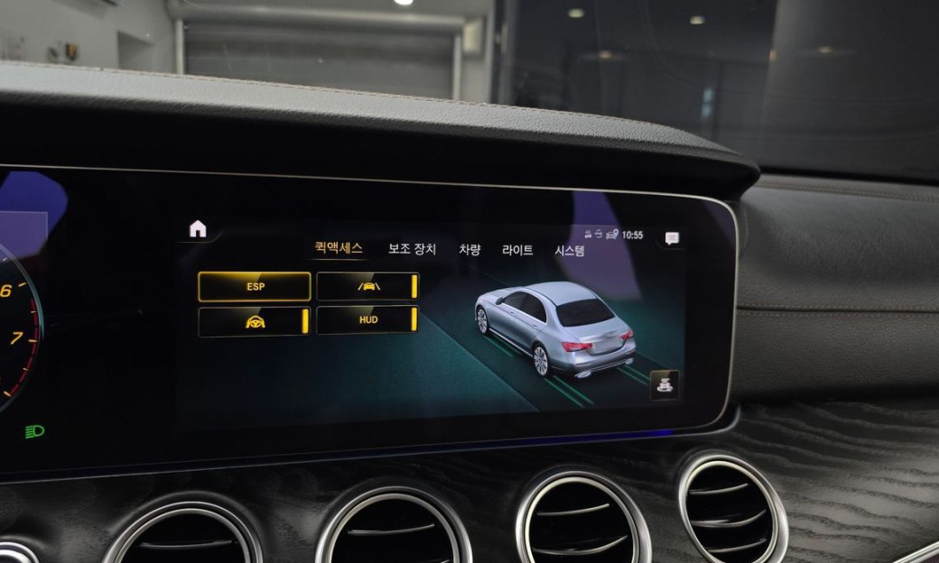 Mercedes-Benz E-Class E250 AMG Line, 2023