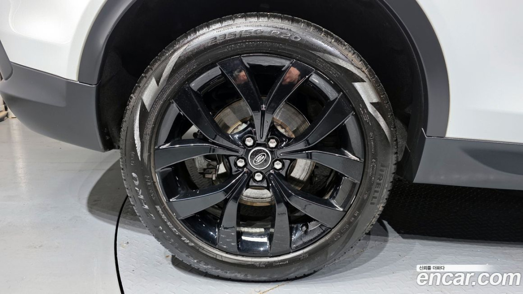 Land Rover Discovery Sport P250 SE, 2023