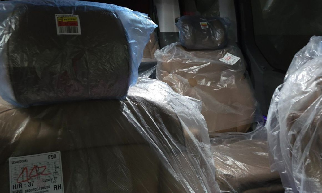 Hyundai Staria 4WD Lounge 7-Seater, 2025
