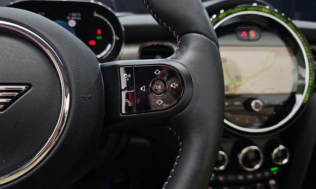 Mini Cooper Convertible Resolute Edition, 2024