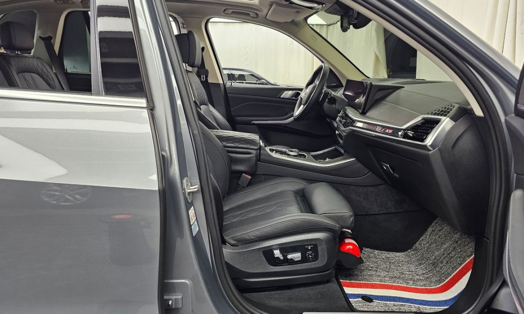 BMW X5 xDrive 40i xLine, 2024