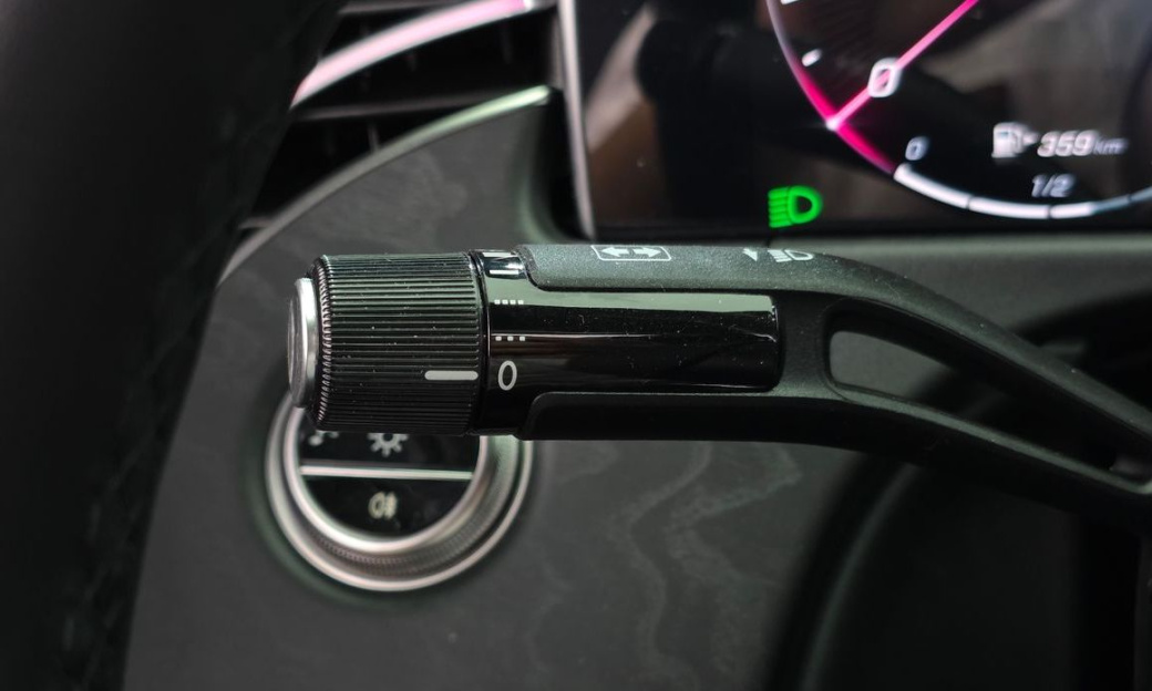 Mercedes-Benz E-Class E200 Avantgarde, 2025