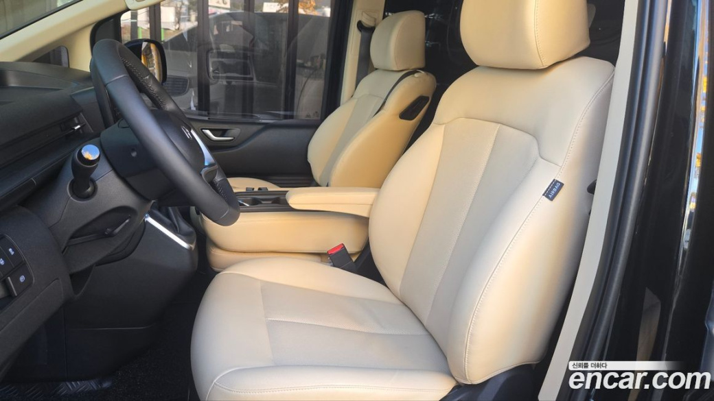 Hyundai Staria Cargo 3-Seater, 2025