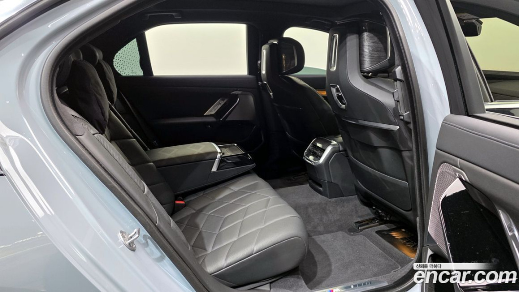 BMW 7-Series 740i xDrive M Sport Limited, 2024