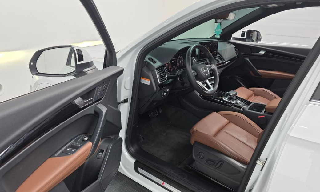 Audi Q5 45 TFSI Quattro Premium, 2022