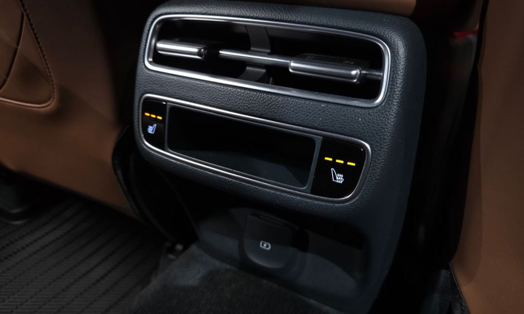 Genesis GV70 2.5T Gasoline 2WD, 2025