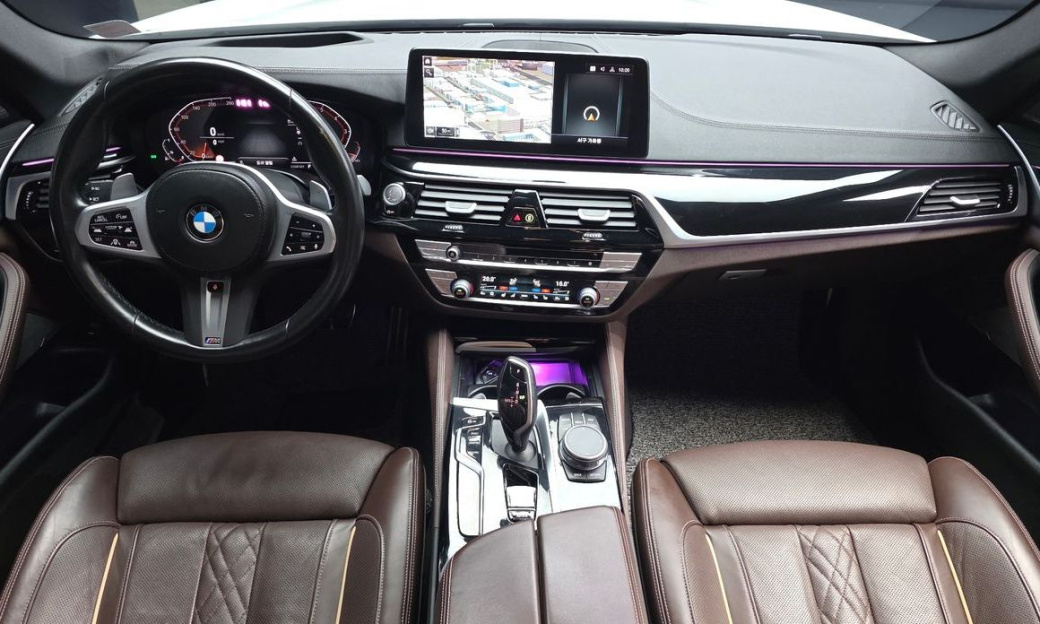 BMW 5-Series 530i xDrive M Sport Package, 2023