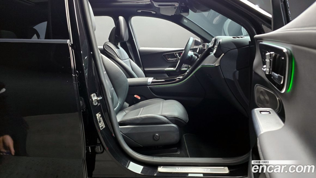 Mercedes-Benz GLC-Class GLC 300 4MATIC Avantgarde, 2025