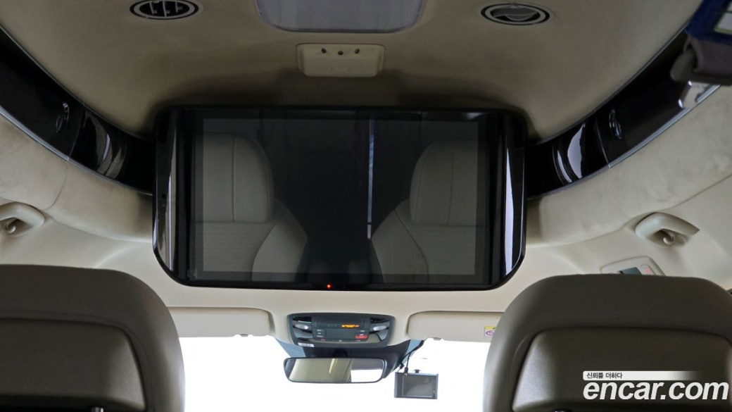 Kia Carnival 7-Seater Hi-Limousine, 2023