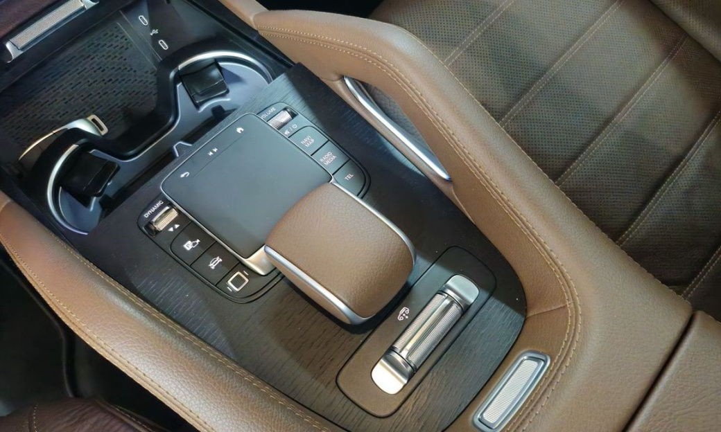 Mercedes-Benz GLE-Class GLE450 4MATIC, 2025