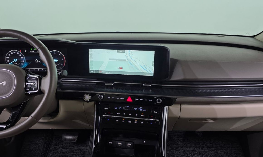 Kia Carnival 7-Seater Hi-Limousine, 2022