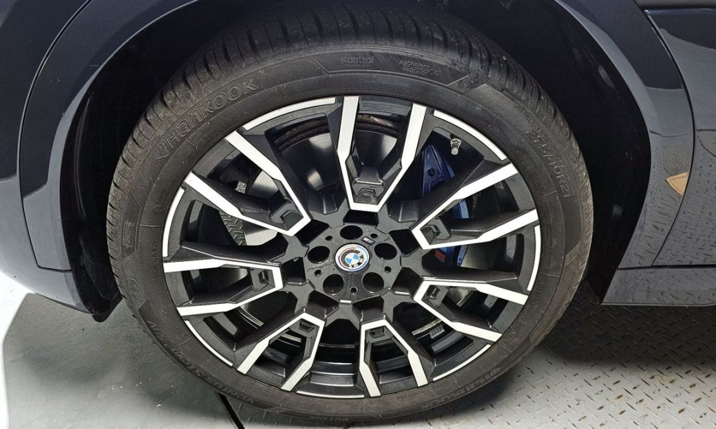 BMW X6 xDrive40i M Sport, 2025