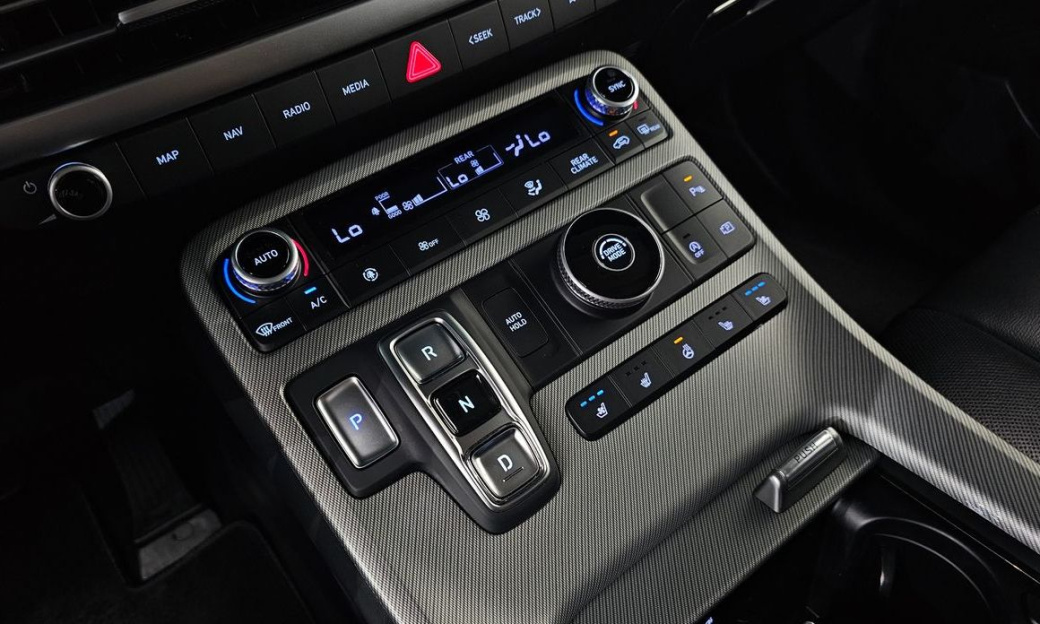Hyundai Palisade Diesel 2.2 2WD, 2024