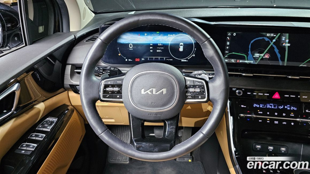 Kia Carnival 7-Seater Outdoor, 2023