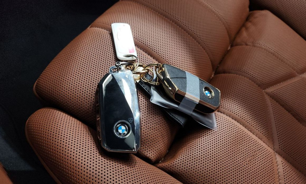 BMW 7-Series 740i xDrive M Sport, 2025