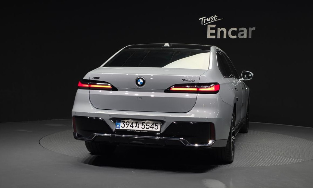 BMW 7-Series 740d xDrive M Sport, 2025