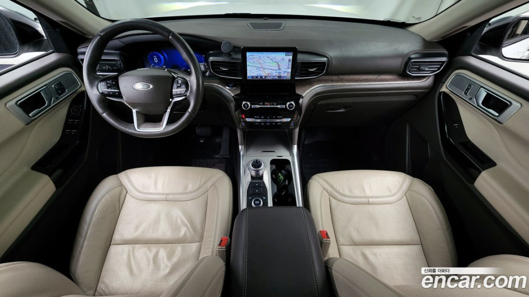 Ford Explorer 3.0 Platinum 4WD, 2022