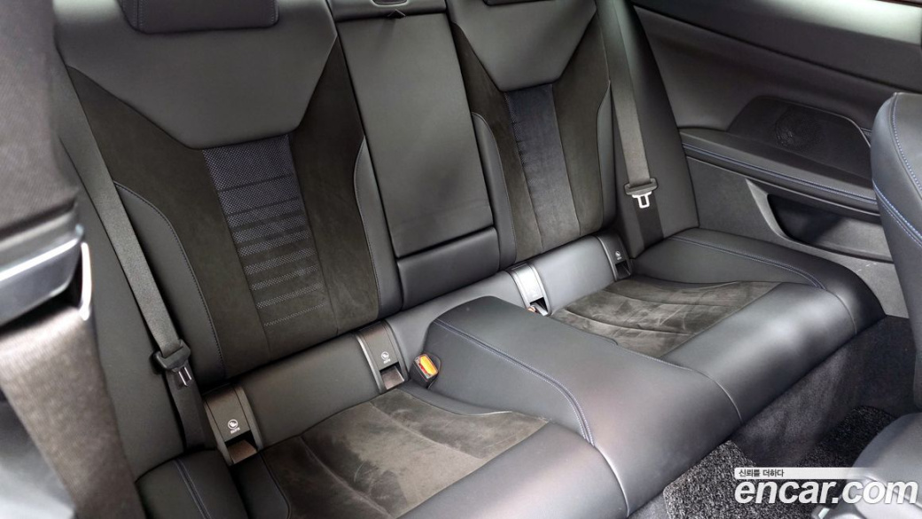 BMW 4-Series 420i M Sport Coupe, 2022