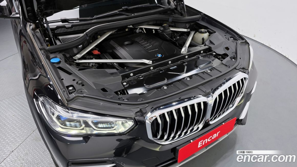 BMW X5 xDrive 40i xLine, 2022