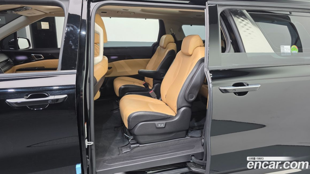 Kia Carnival 9-Seater Signature, 2022