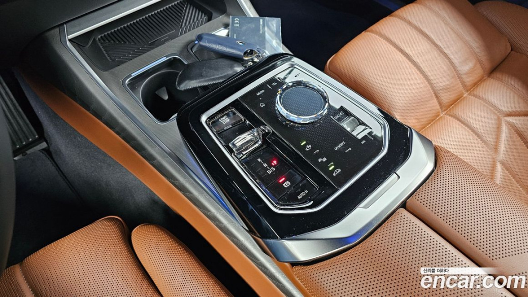 BMW 7-Series 740i sDrive Design Pure Excellence, 2023