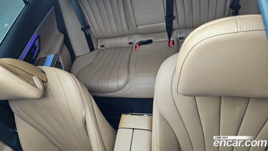 Mercedes-Benz E-Class E450 4MATIC, 2025