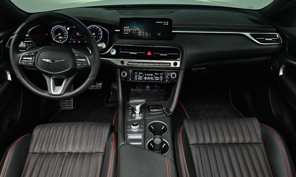 Genesis G70 Gasoline 2.5T 4WD, 2024