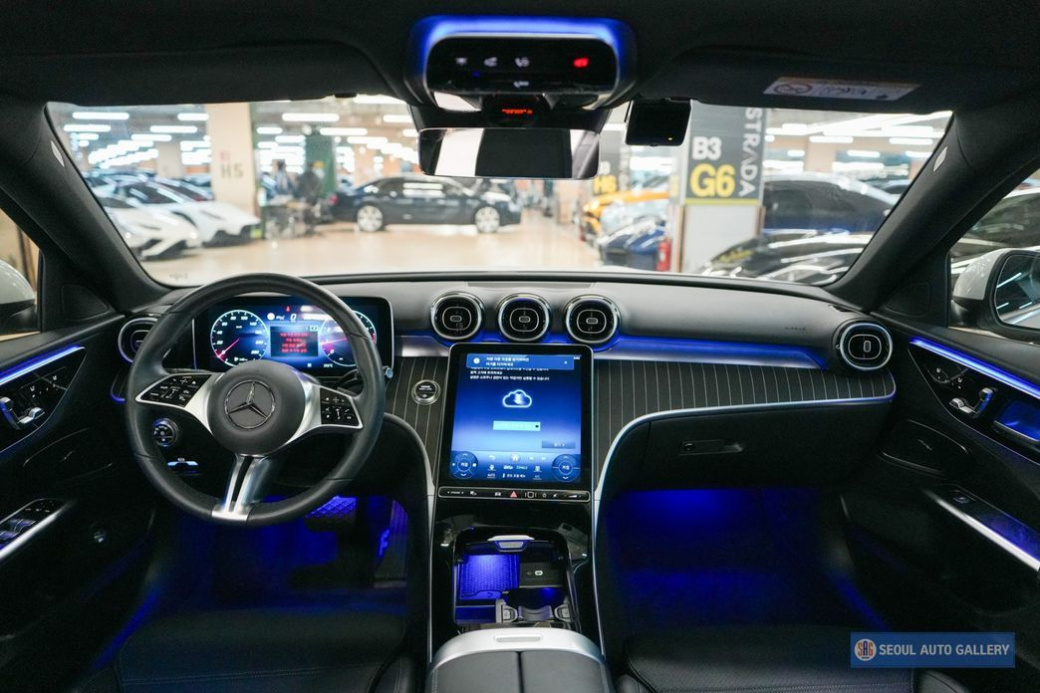 Mercedes-Benz C-Class C300 4MATIC Avantgarde, 2024