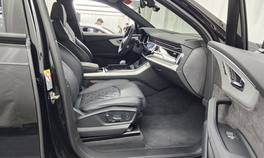 Audi Q7 55 TFSI Quattro Premium, 2022