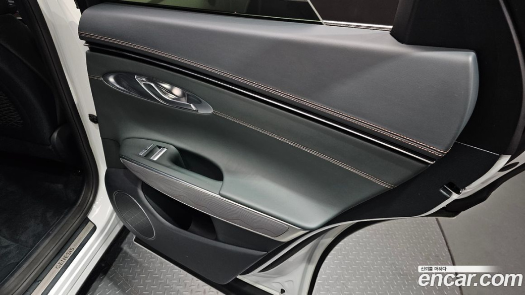Genesis GV70 2.5T Gasoline 2WD, 2021