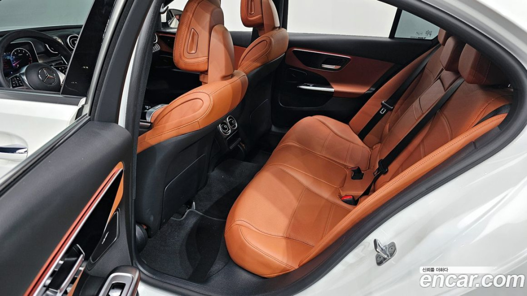 Mercedes-Benz C-Class C300 4MATIC Avantgarde, 2024
