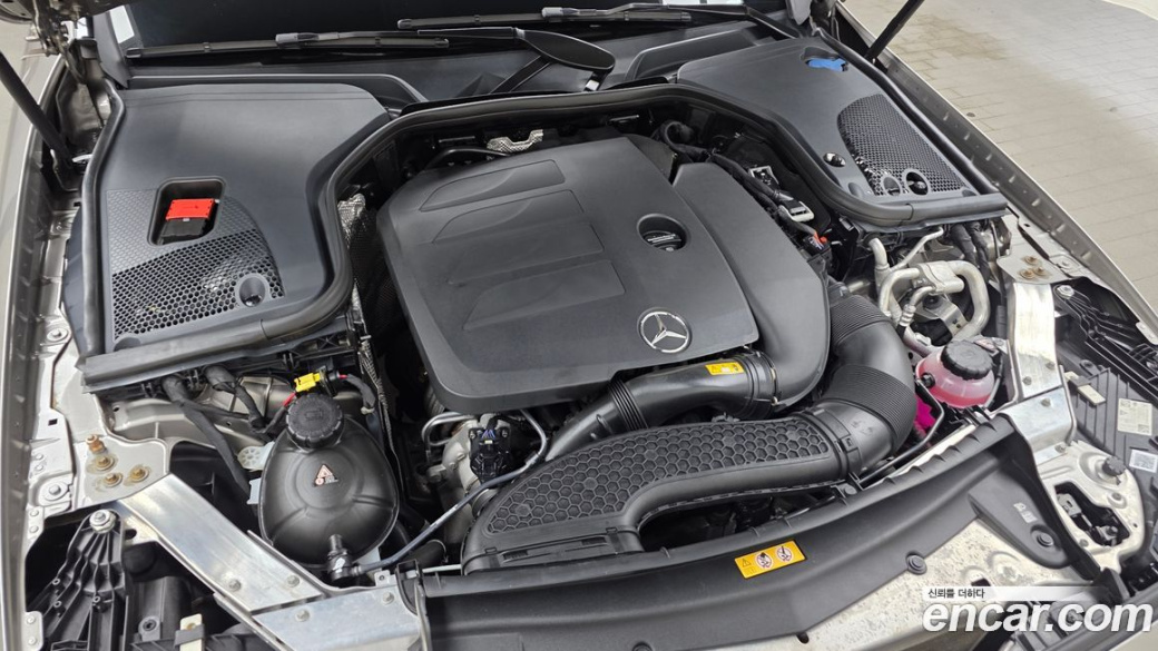 Mercedes-Benz E-Class E350 4MATIC Avantgarde, 2022