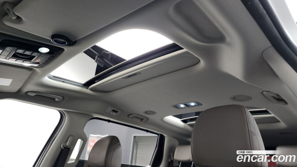 Kia Carnival 9-Seater Noblesse, 2025