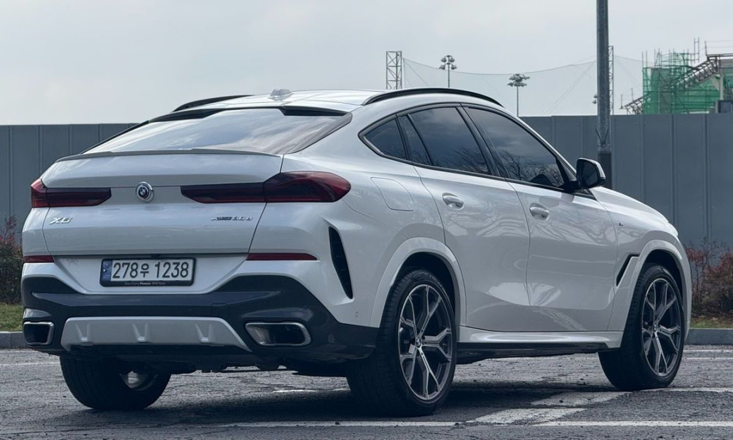 BMW X6 xDrive30d M Sport, 2024